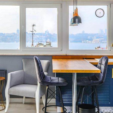 イスタンブールVibrant Flat 500 M To Uskudar Ferry Stationアパートメント エクステリア 写真
